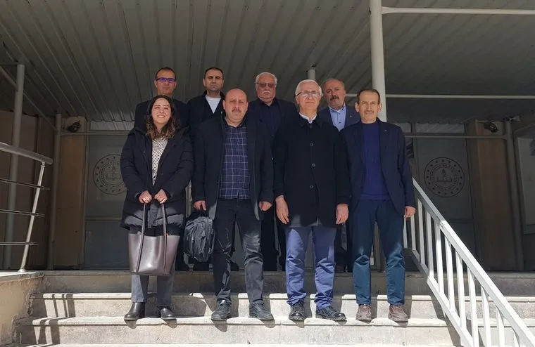 İLESAM’ın 5 Durağından Biri Bayburt Oldu: Gençlere Sanat ve Emek Bilinci Anlatıldı 3 Gençlere Sanat ve Emek Bilinci Anlatıldı
